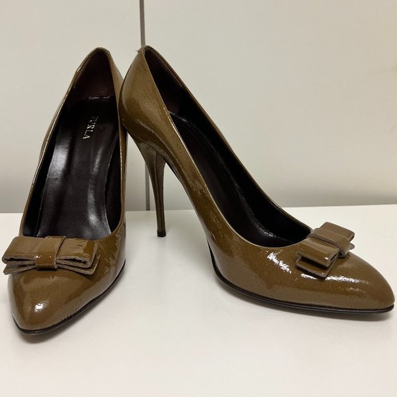 FURLA Taupe/Tan Leather Heel Pumps Shoes like new size 40 - Picture 2 of 4